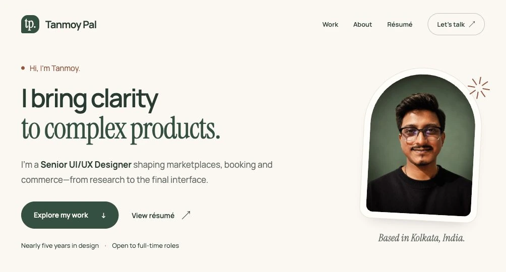 Previous introduction with upright serif emphasis, a tilted portrait and a plain header edge